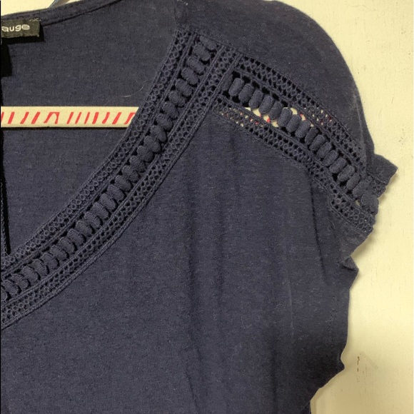 Navy blue lace short sleeve - Picture 2 of 3